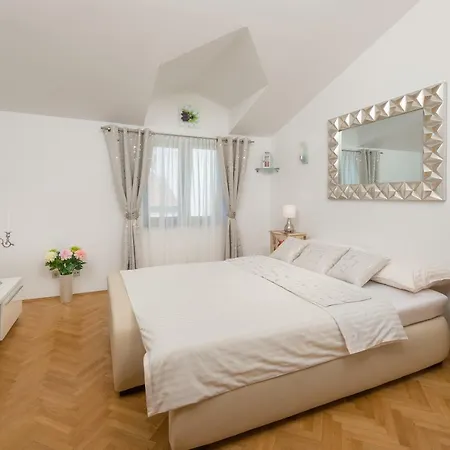 Dream Apartmants 公寓 *
